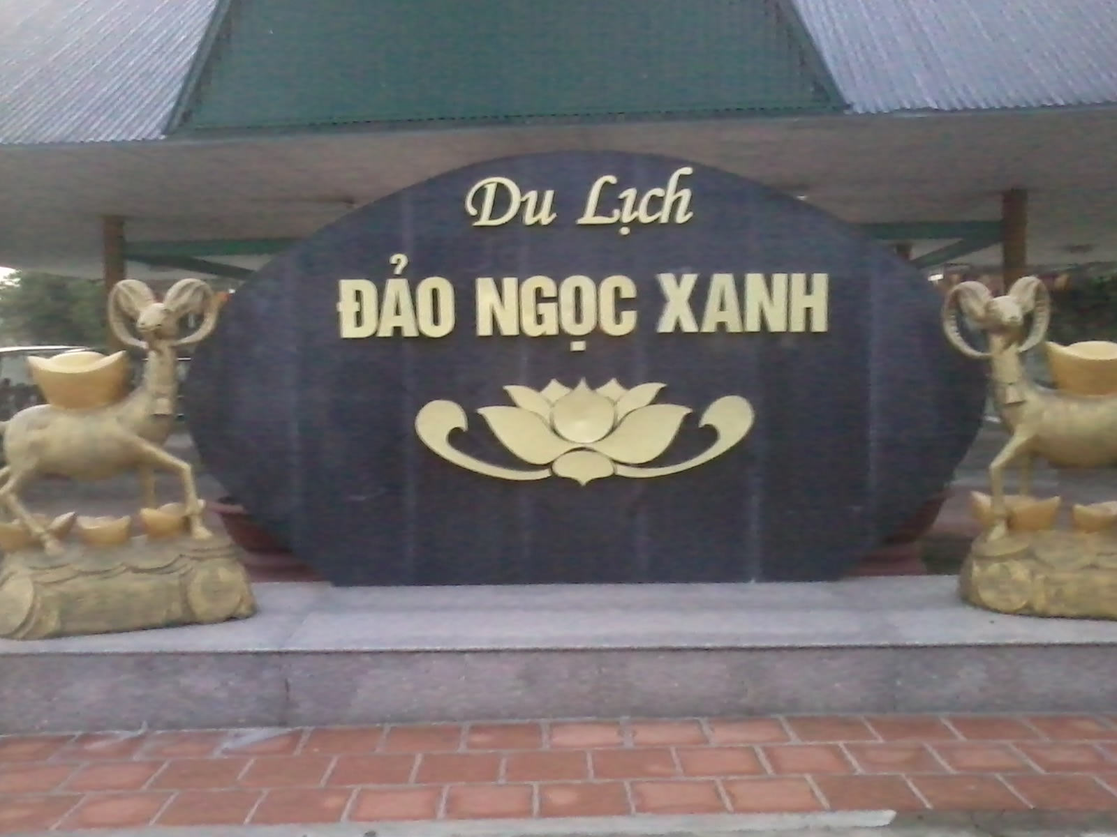 Gia ve vao khu du lich dao ngoc xanh